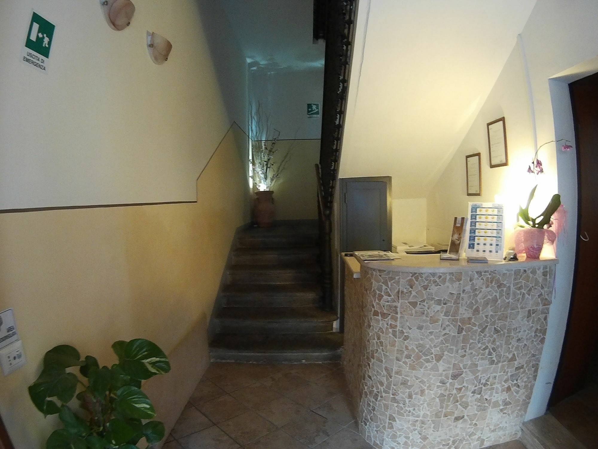 Camere Del Re Tarquinia Extérieur photo